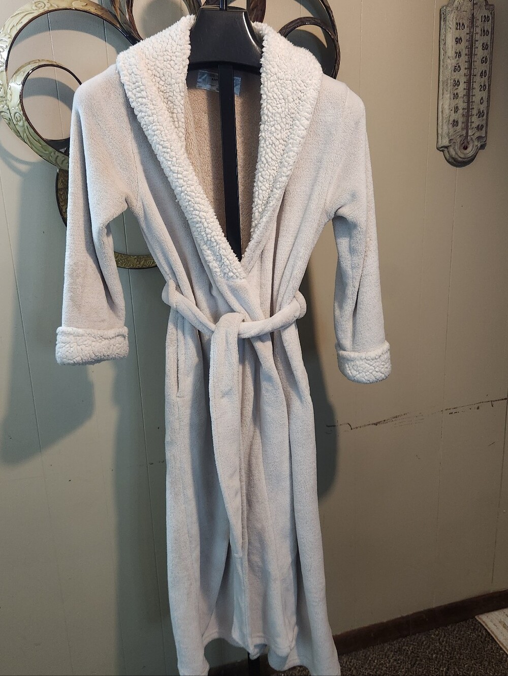 ANNE KLEIN Plush Sherpa Lined Robe